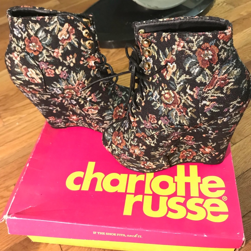 wedge lace up boot